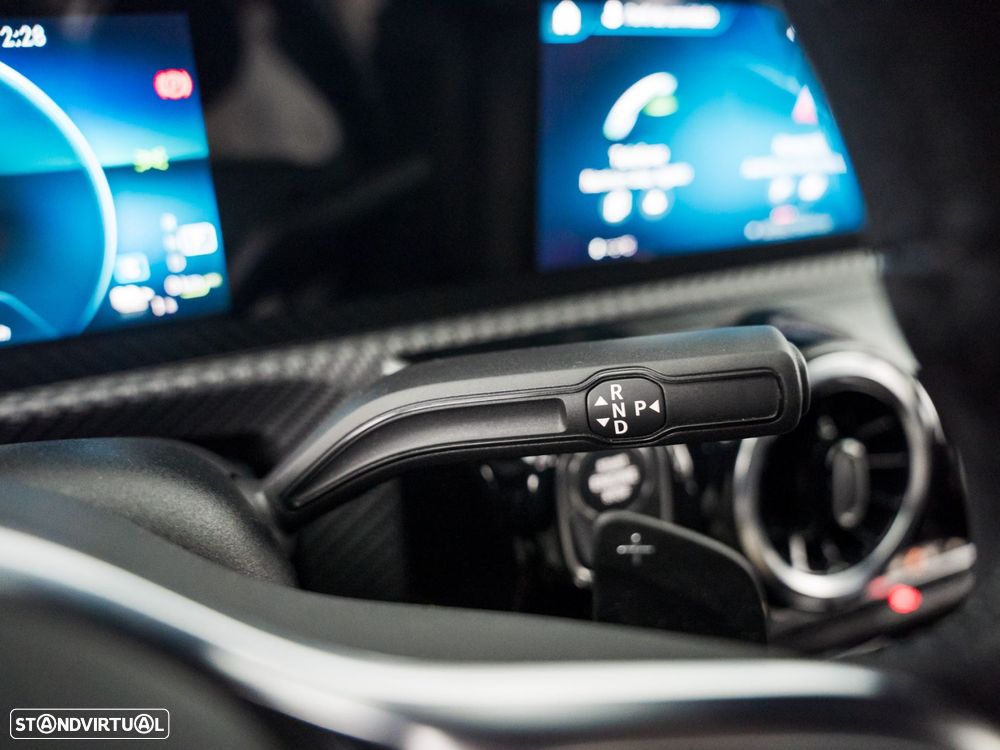 Mercedes-Benz CLA 250 e Shooting Brake Style Plus - 23