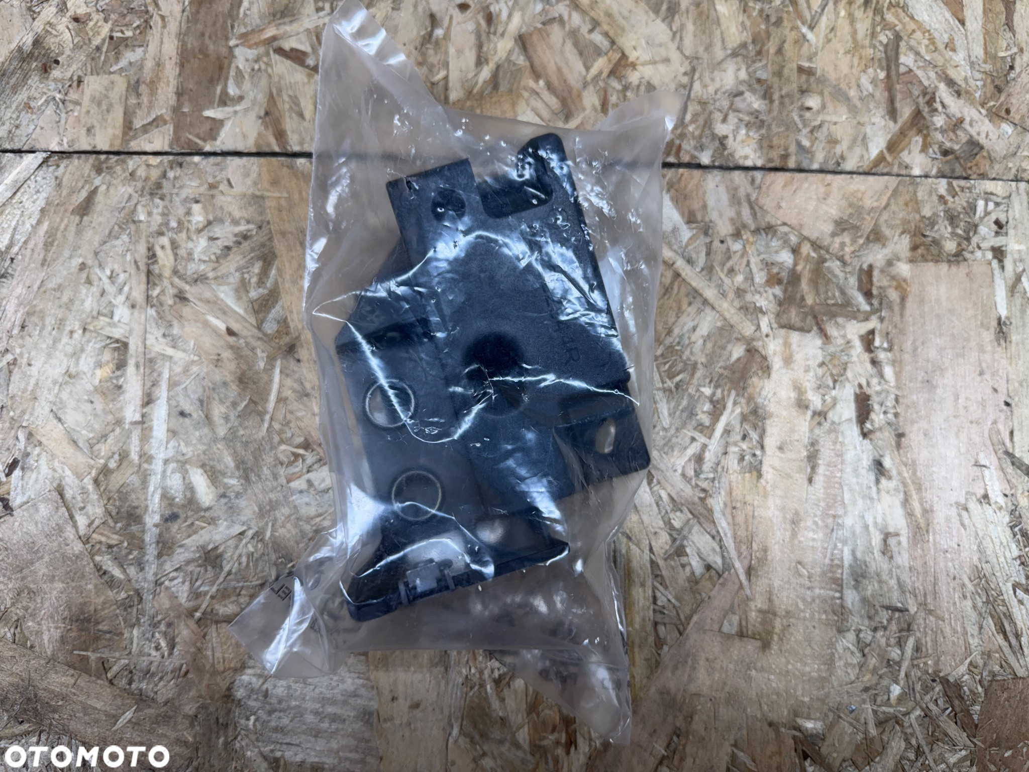 Wspornik wieża lampy renault megane  e tech - 2