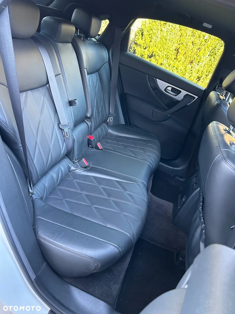 Infiniti QX70 3.7 S Premium - 15