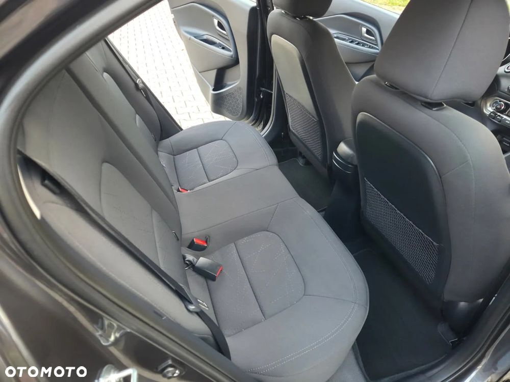 Kia Rio 1.4 L - 16