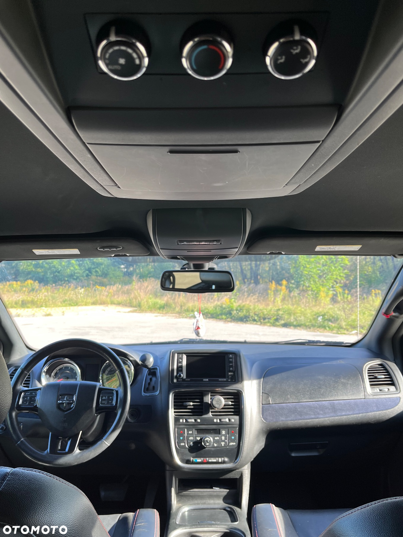 Dodge Grand Caravan - 14