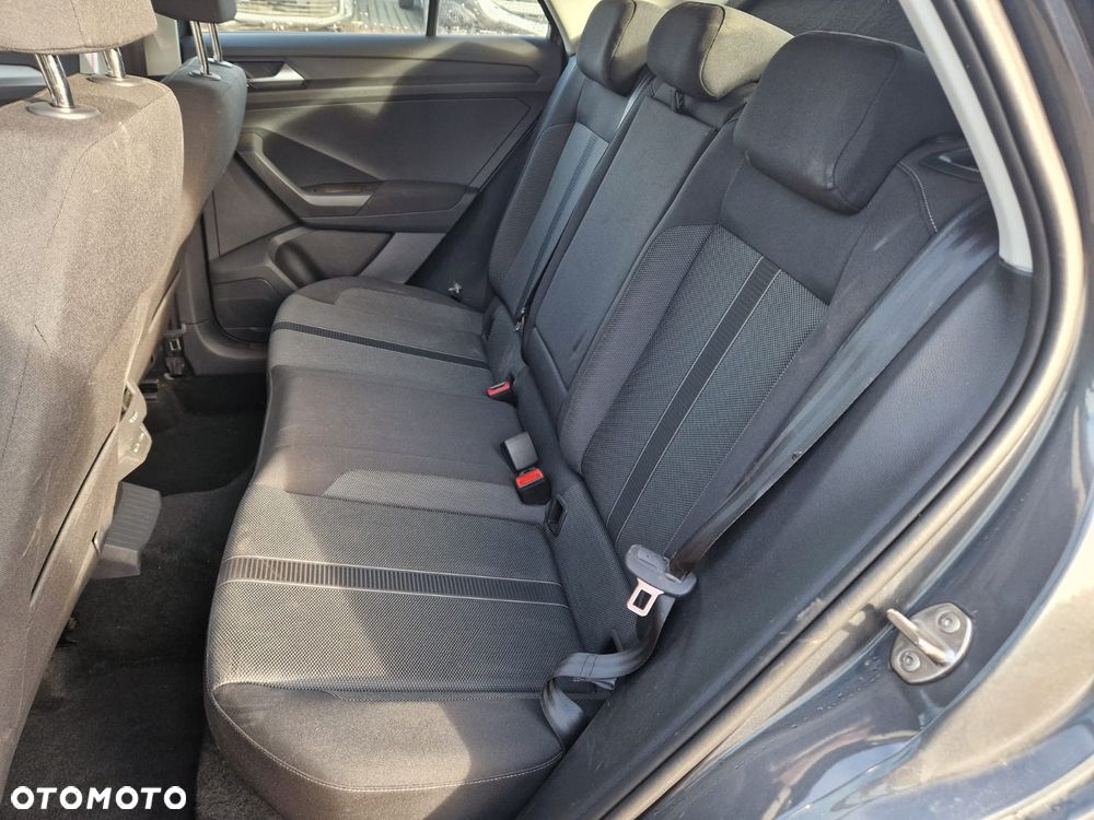 Volkswagen T-Roc 1.5 TSI Life DSG - 19