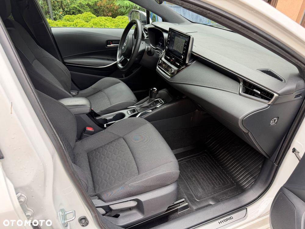 Toyota Corolla 2.0 Hybrid Executive - 7