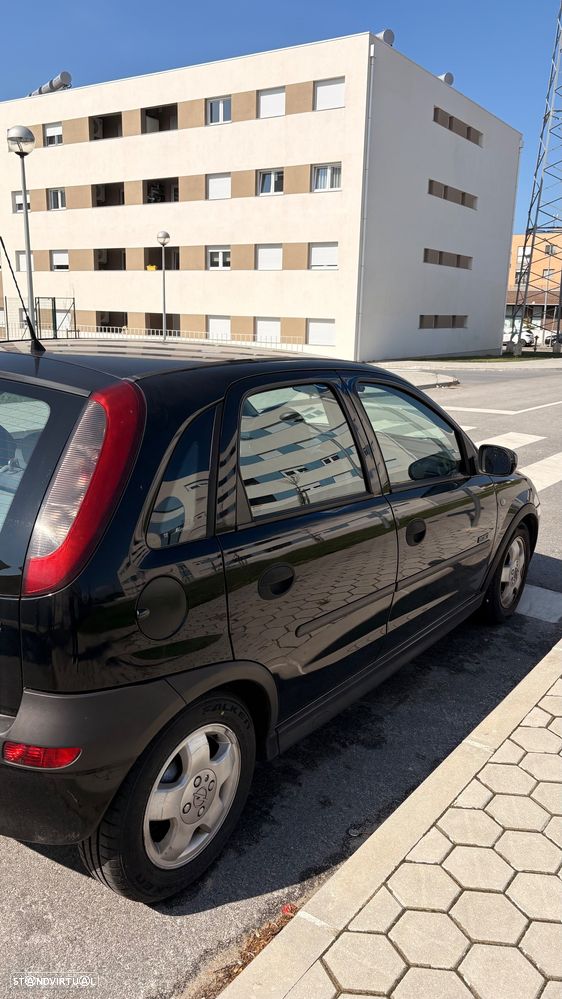 Opel Corsa 1.2 16V Elegance - 4