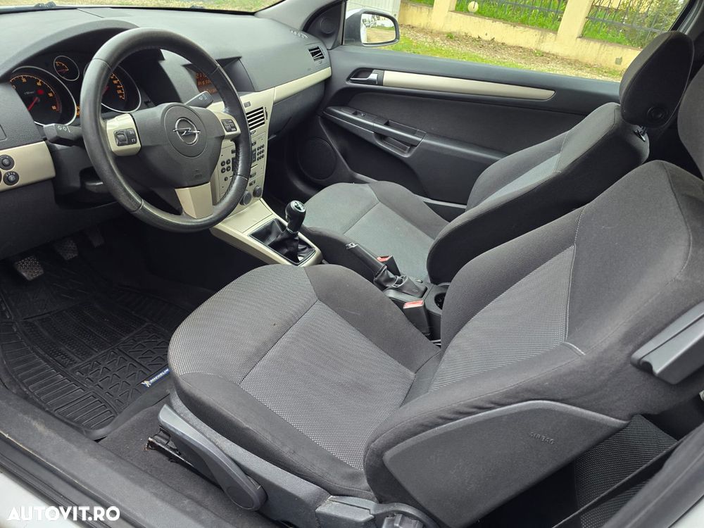 Opel Astra 1.9 CDTI Enjoy - 4