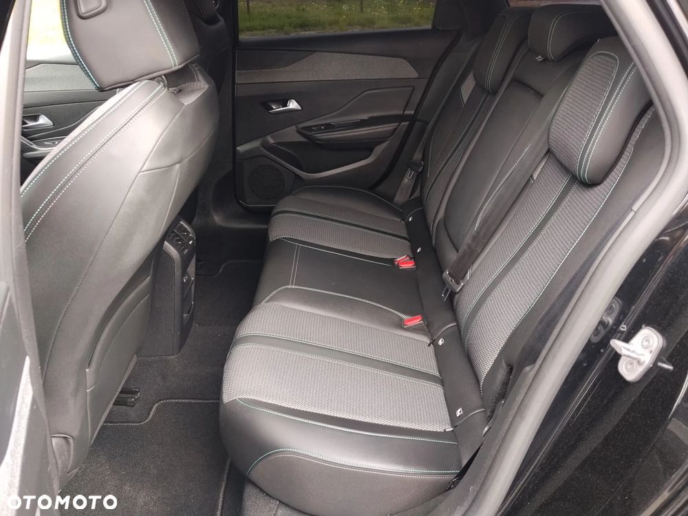 Peugeot 308 BlueHDi 130 EAT8 Allure - 19