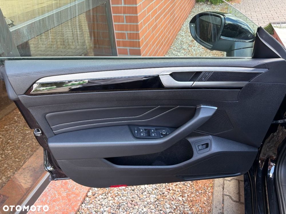 Volkswagen Arteon Shooting Brake 2.0 TDI SCR DSG R-Line - 30
