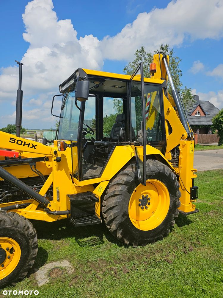 Massey Ferguson HX50 - 1