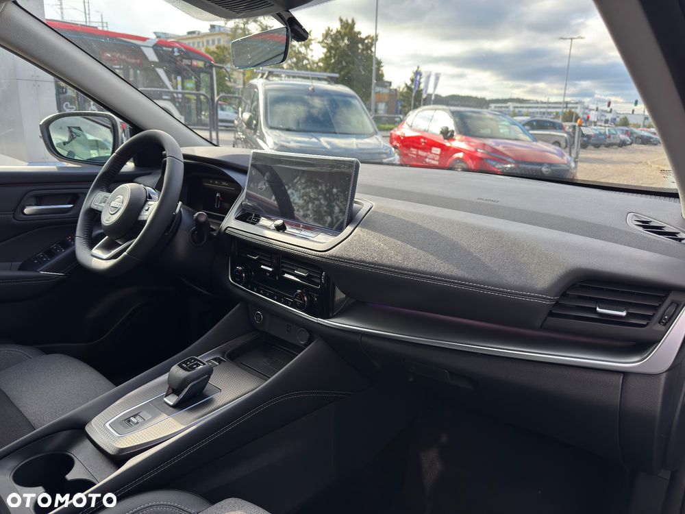 Nissan Qashqai 1.3 DIG-T MHEV N-Connecta Xtronic - 12