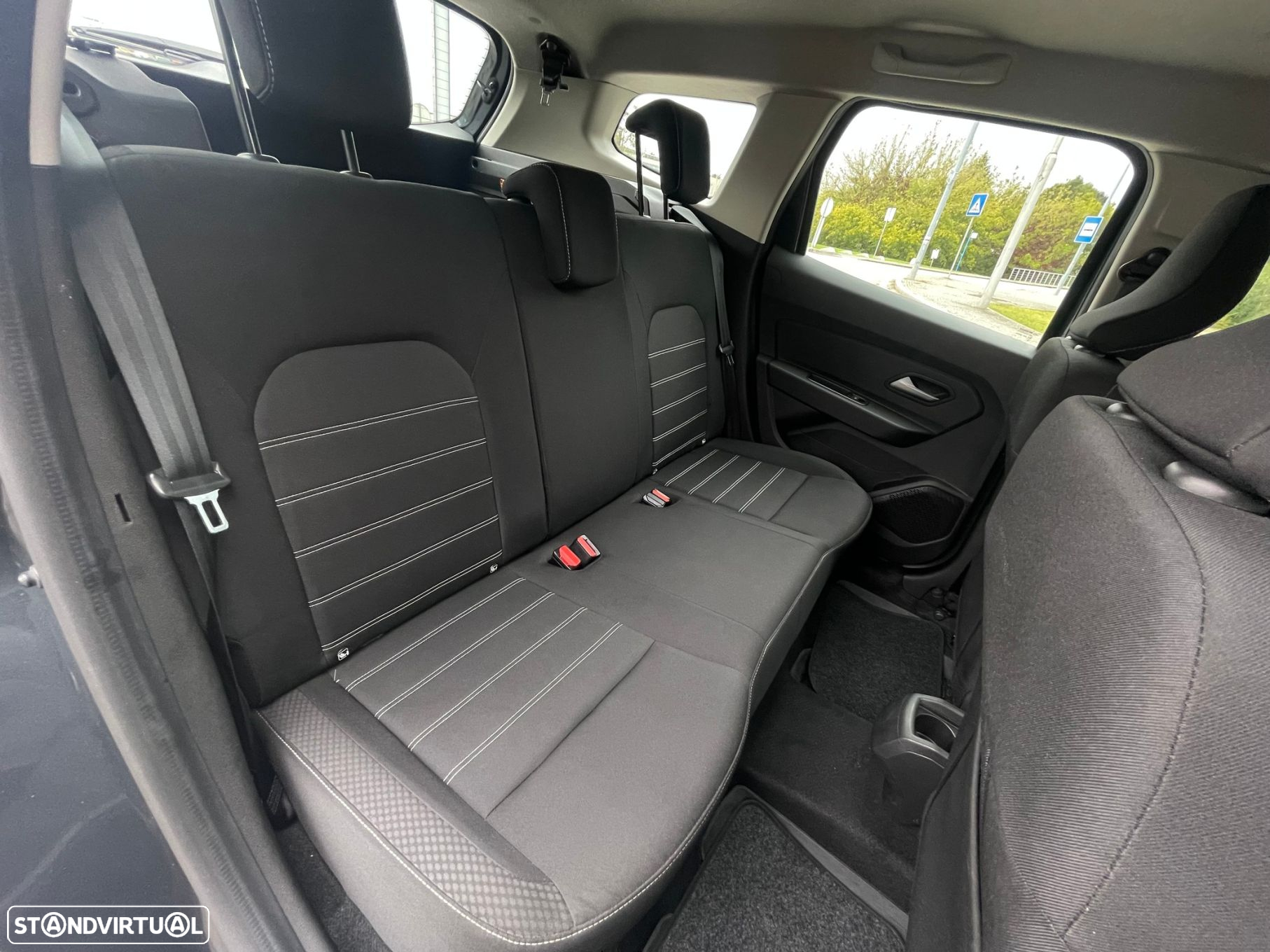 Dacia Duster 1.0 TCe Comfort - 37