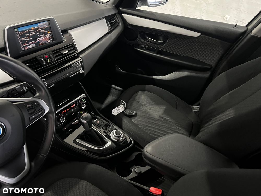BMW Seria 2 218d Advantage sport - 13