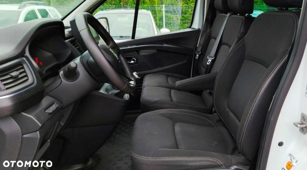 Renault Trafic - 8