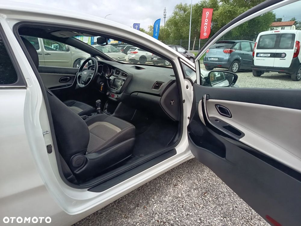 Kia ProCeed 1.6 CRDi ISG Spirit - 27
