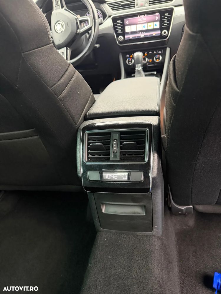 Skoda Superb 2.0 TDI DSG Ambition - 8