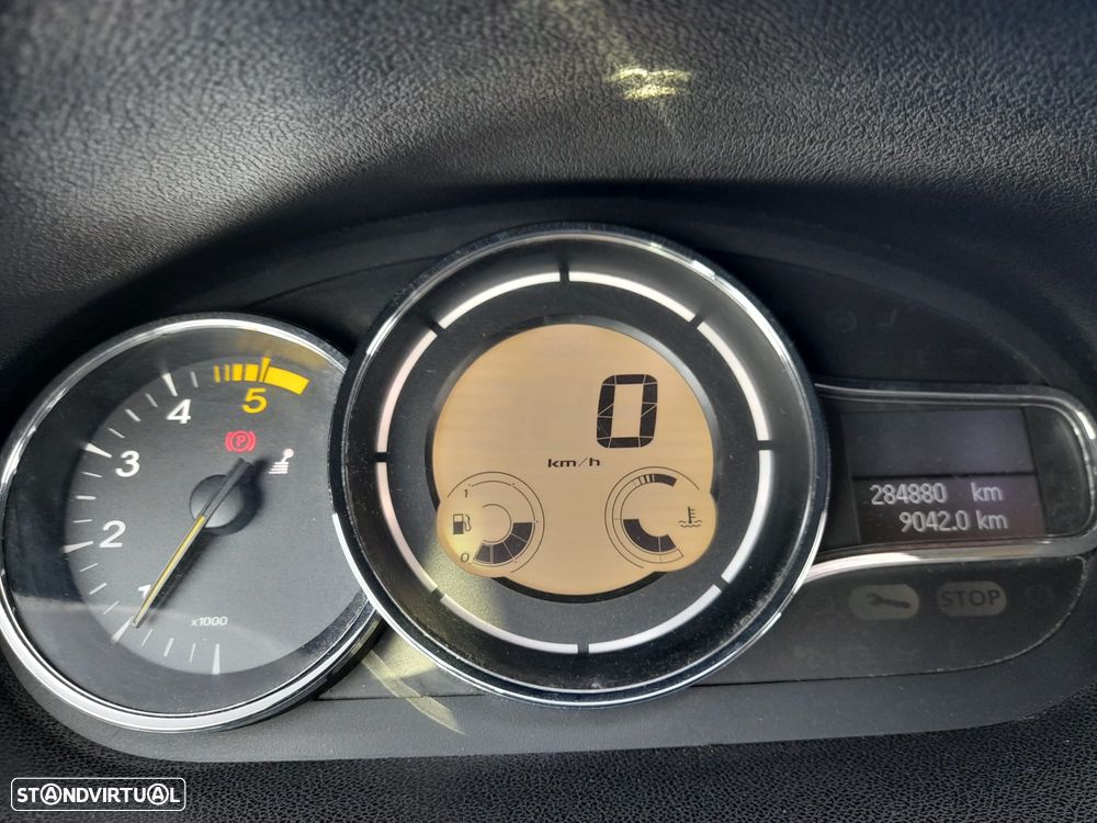Renault Mégane 1.5 dCi Dynamique S - 10