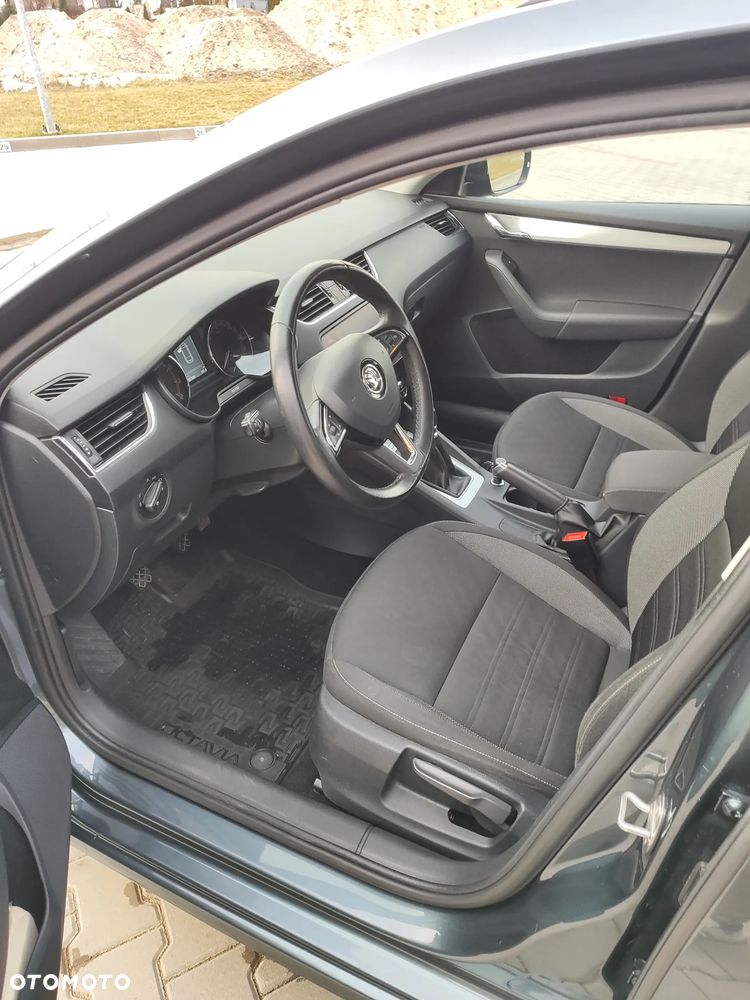 Skoda Octavia 1.4 TSI Ambition - 40