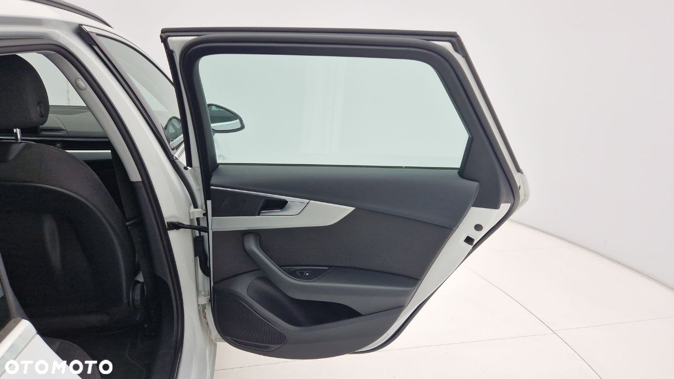 Audi A4 2.0 TDI S tronic - 24