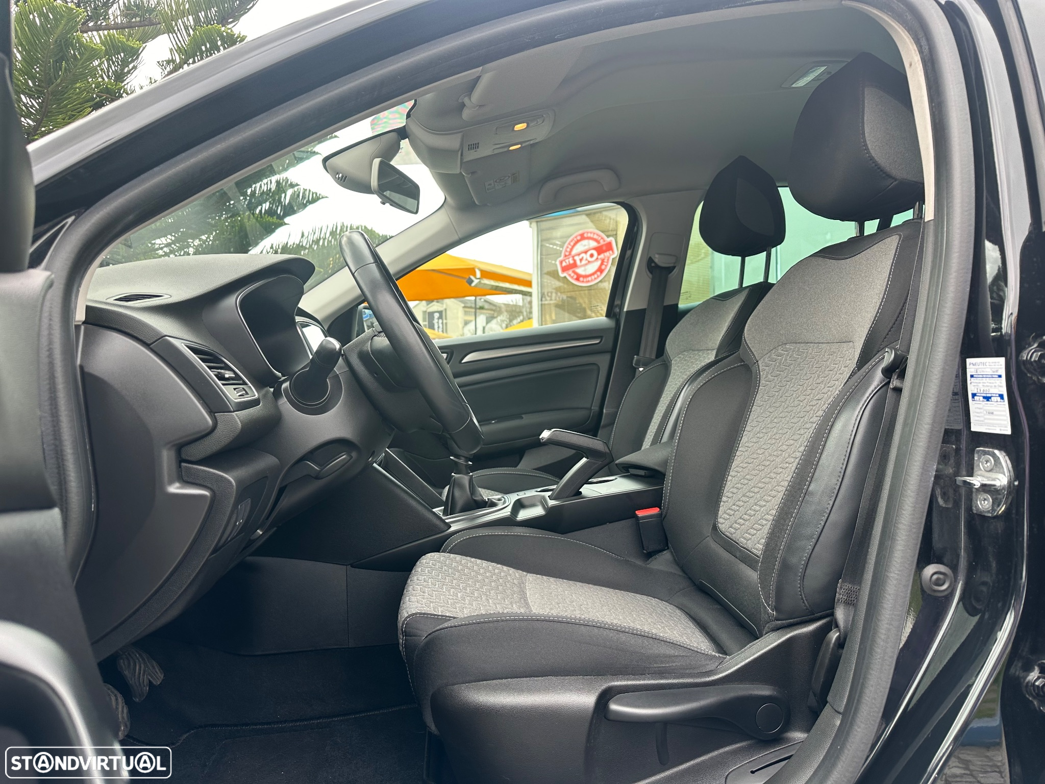 Renault Mégane 1.5 Blue dCi Limited - 21