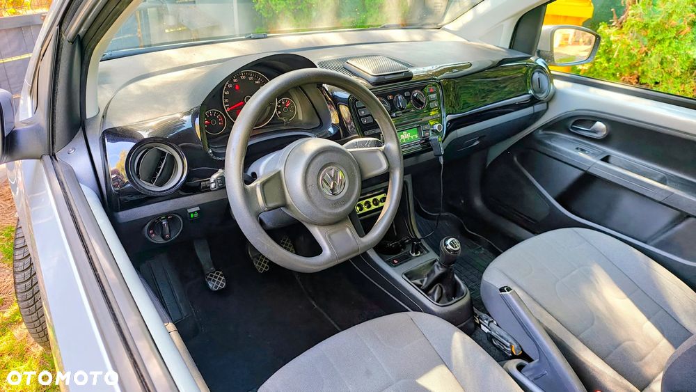 Volkswagen up! - 13