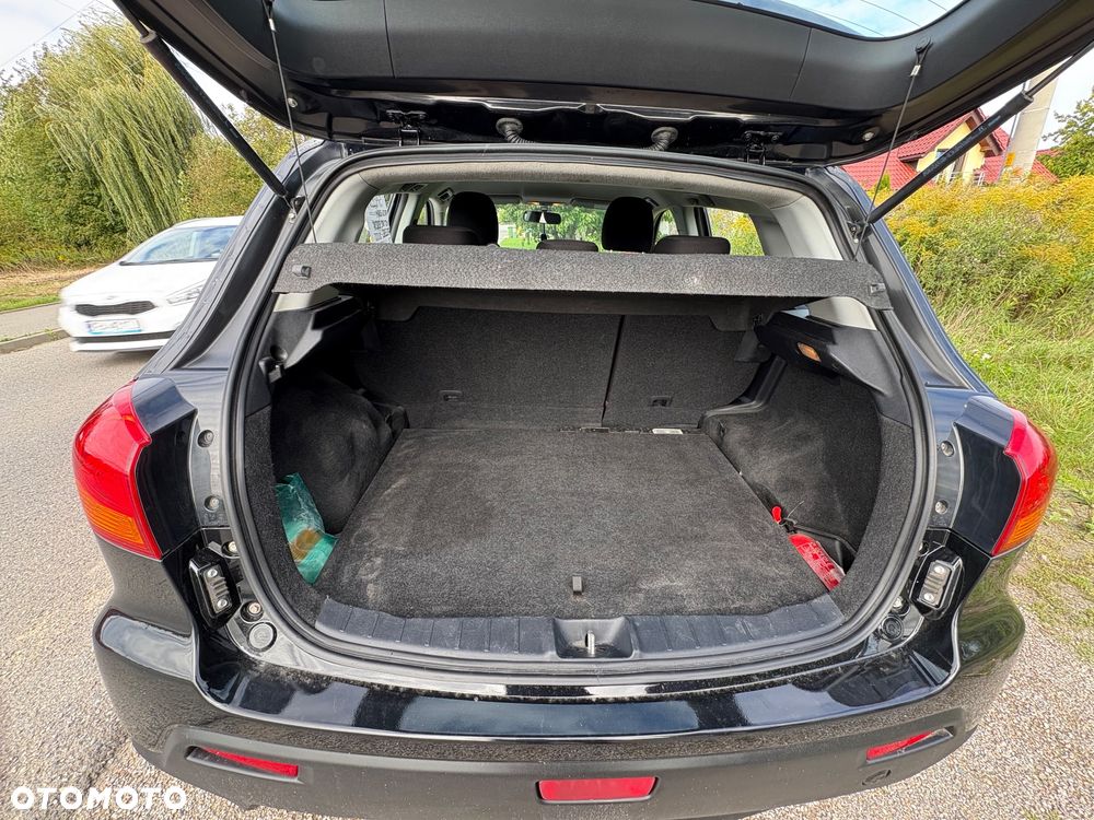 Mitsubishi ASX - 11