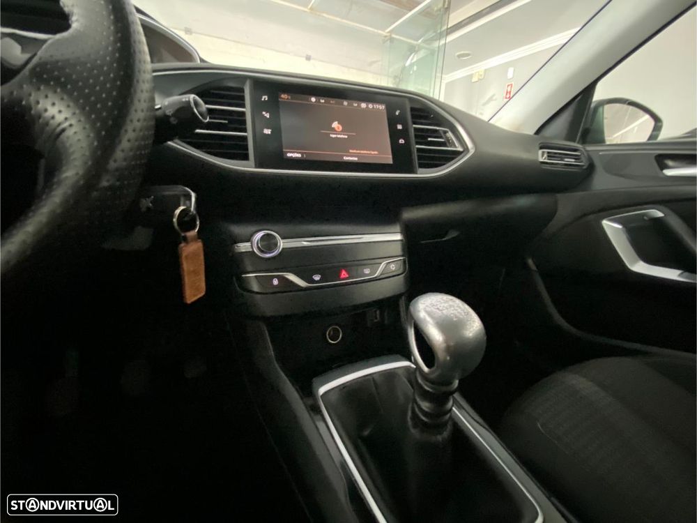 Peugeot 308 SW BlueHDi 100 Stop & Start Active - 28