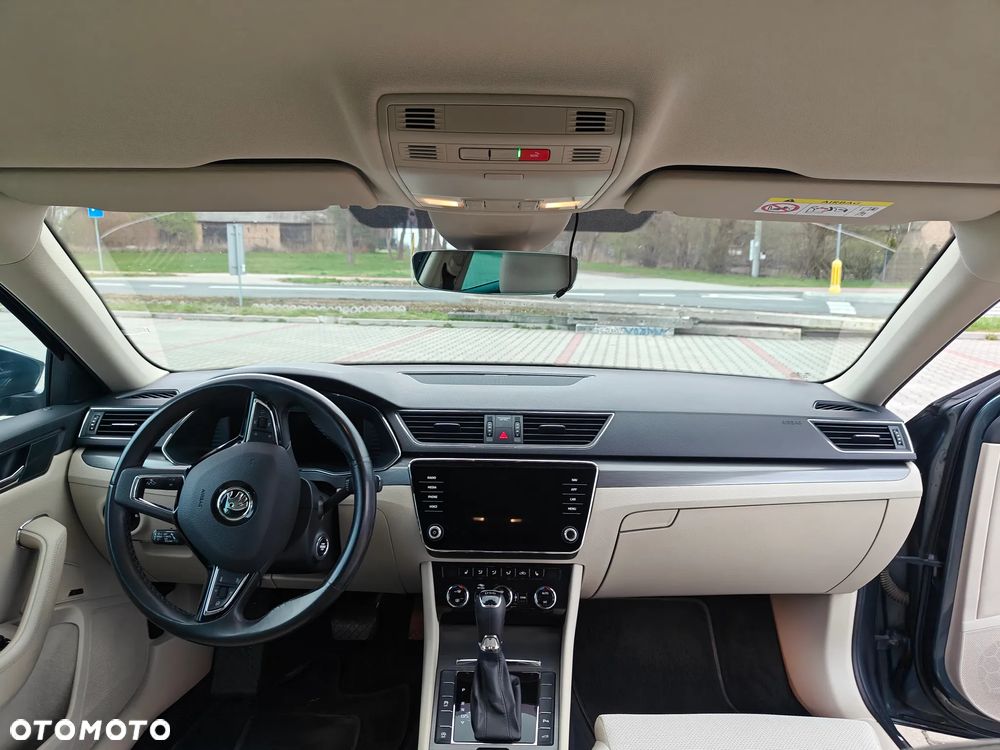 Skoda Superb 2.0 TSI Style DSG - 18