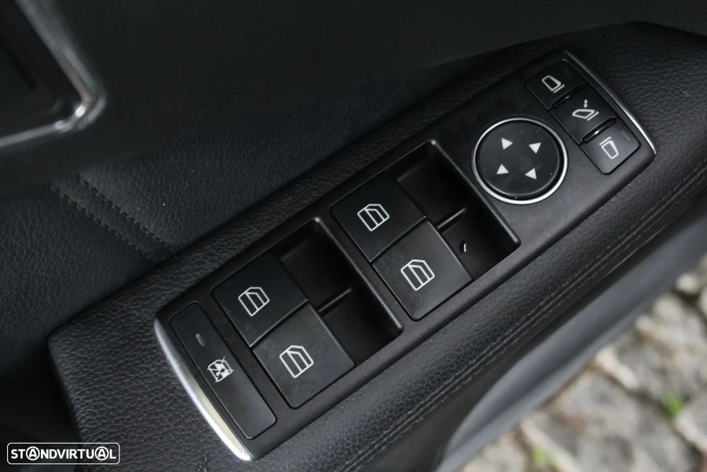 Mercedes-Benz E 250 CDI Avantgarde BlueEfficiency Auto. - 46