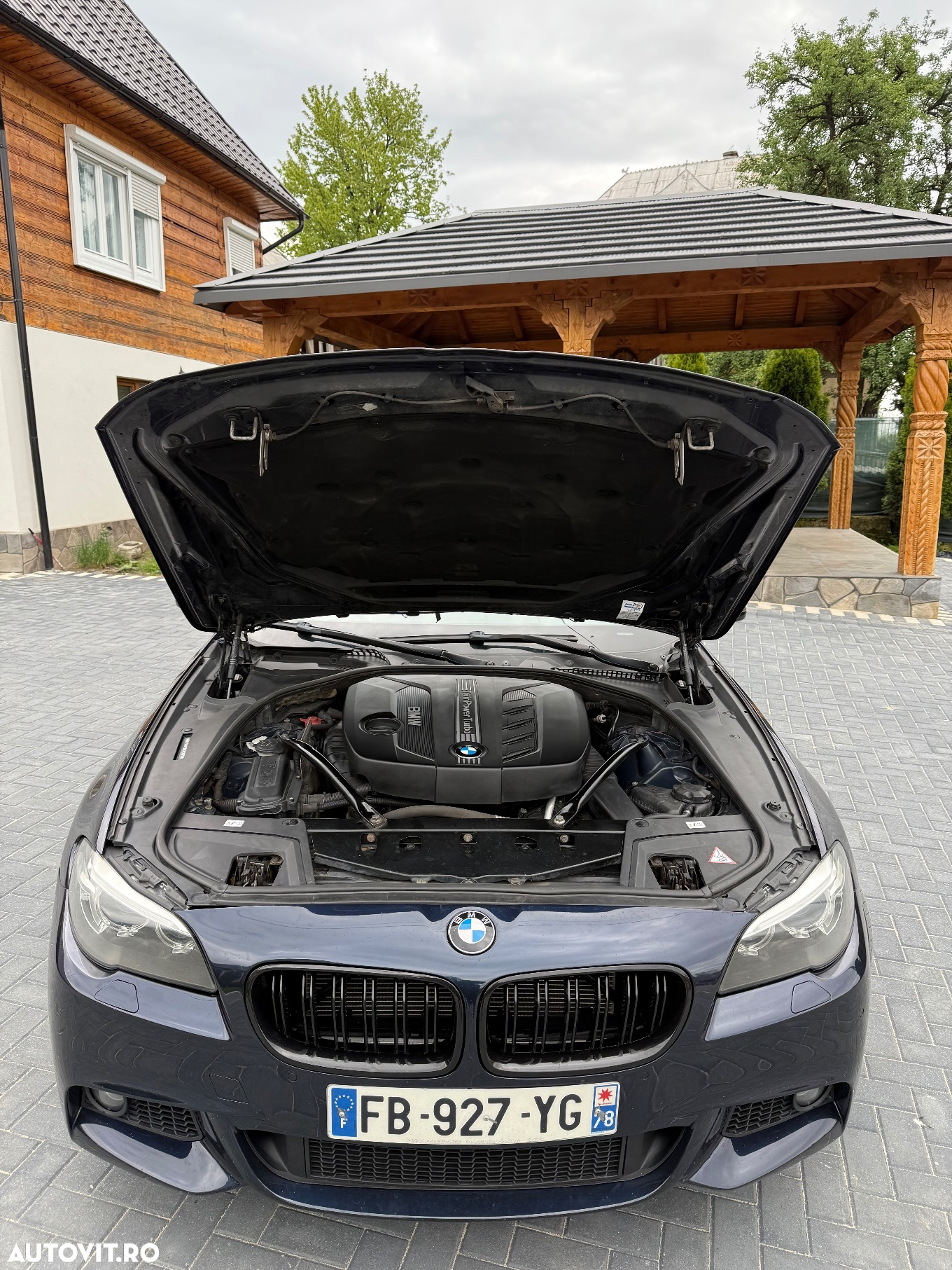 BMW Seria 5 520d xDrive - 9