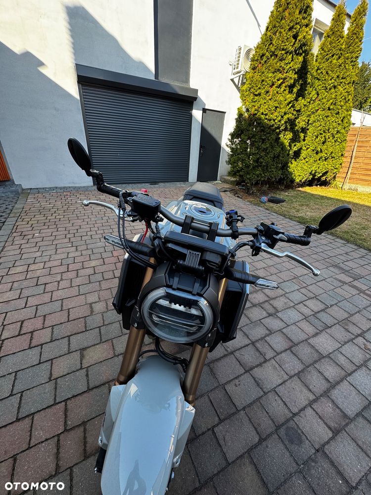 Honda CB - 10