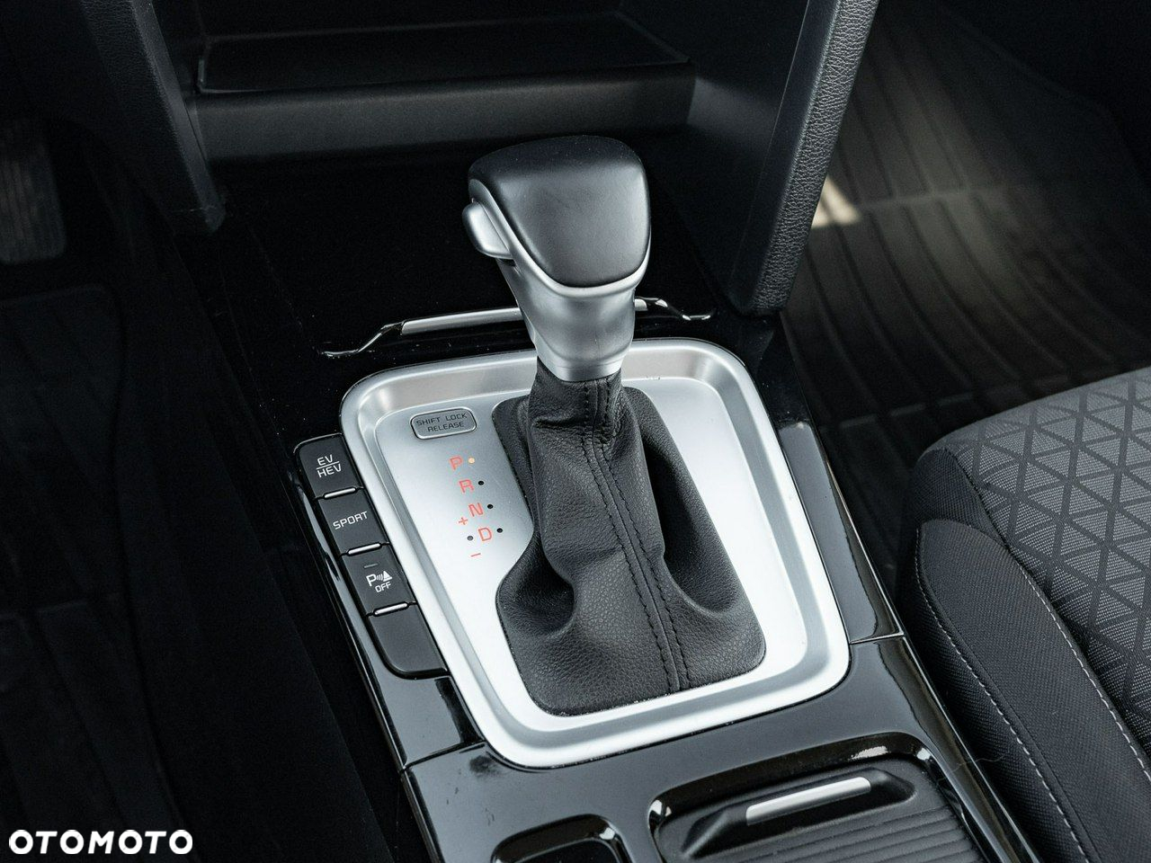 Kia Ceed - 18