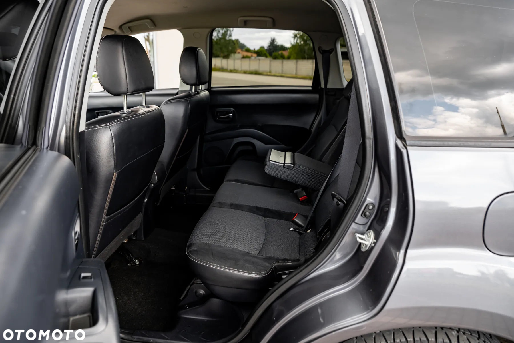 Peugeot 4007 7-Sitzer Sport - 33