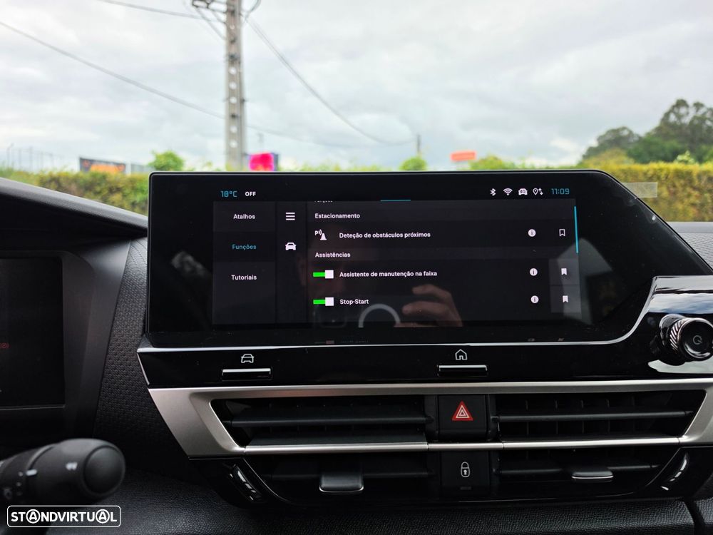 Citroën C4 1.2 PureTech Shine EAT8 - 25