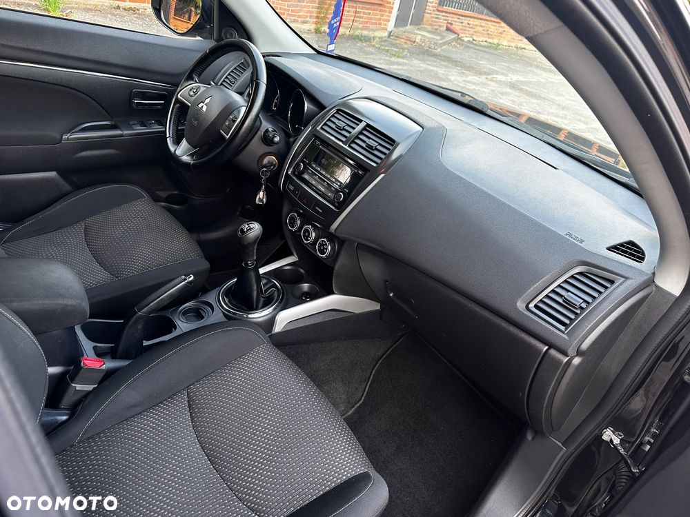 Mitsubishi ASX - 17