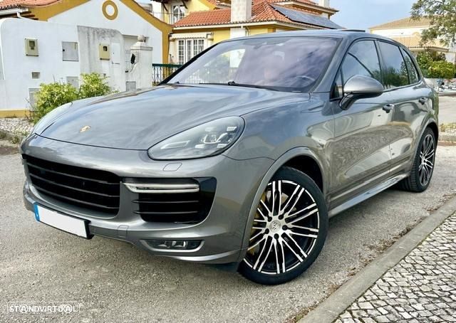 Porsche Cayenne Turbo S Tiptronic S - 3