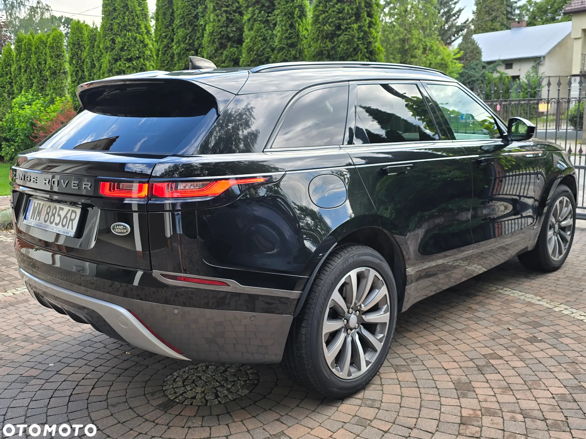 Land Rover Range Rover Velar 2.0 TD4 R-Dynamic SE - 4