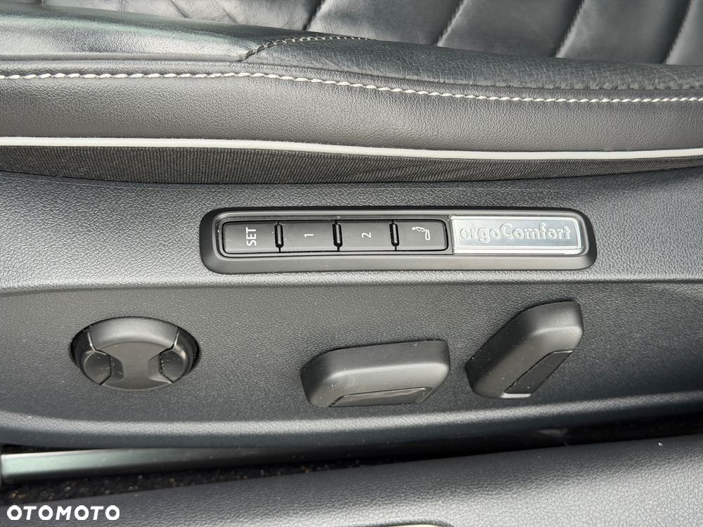 Volkswagen Arteon 2.0 TDI SCR 4Motion DSG R-Line - 17
