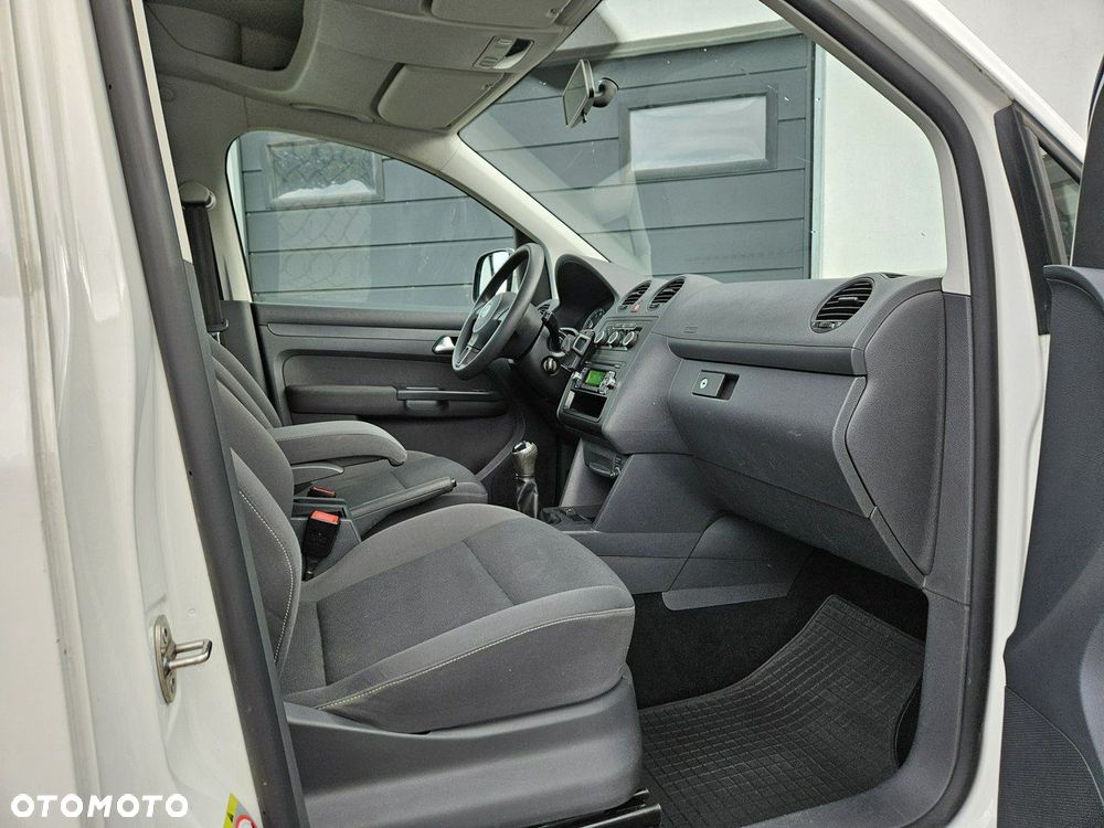 Volkswagen Caddy - 28
