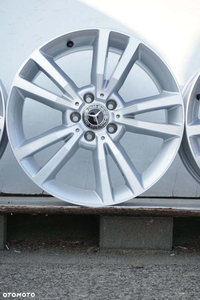 Mercedes 5x112 18 8J et45 W207 - 8