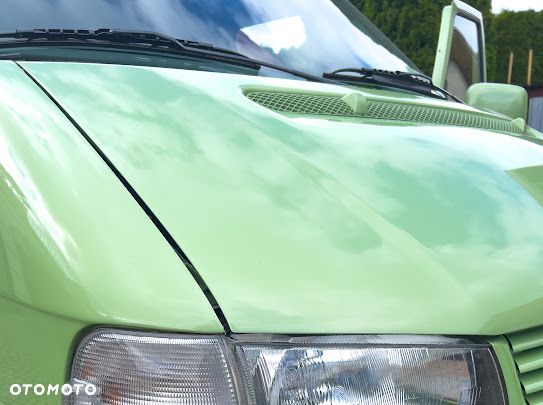 Volkswagen Multivan - 15
