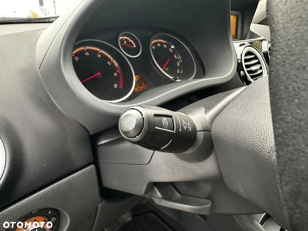 Opel Corsa - 11