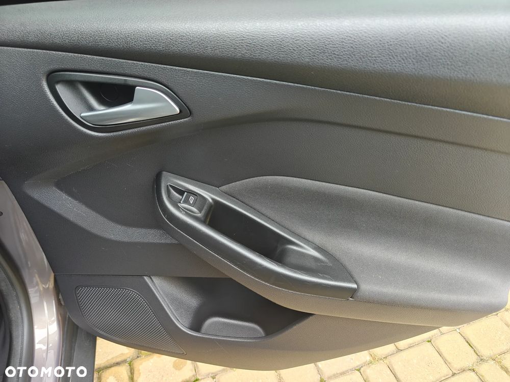 Ford Focus 1.0 EcoBoost Start-Stopp-System Titanium - 27