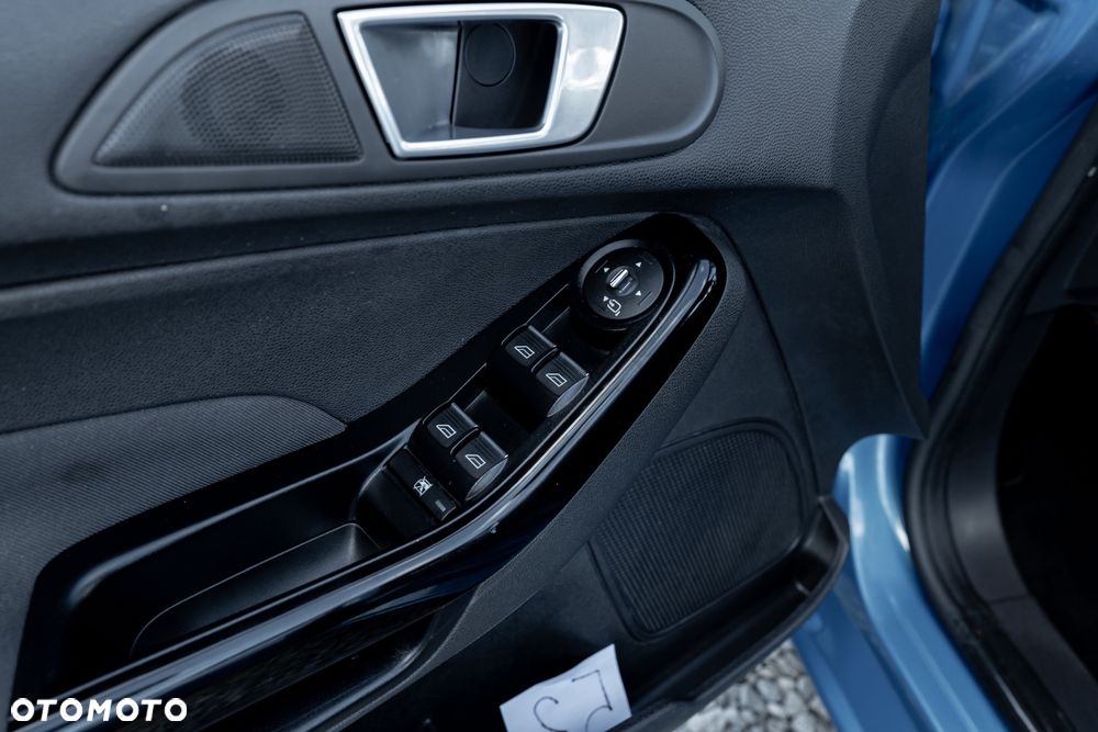 Ford Fiesta 1.0 EcoBoost Titanium - 17