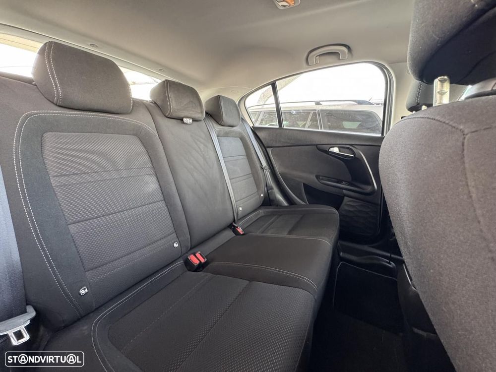 Fiat Tipo Station Wagon 1.3 M-Jet Lounge — fotografia 25