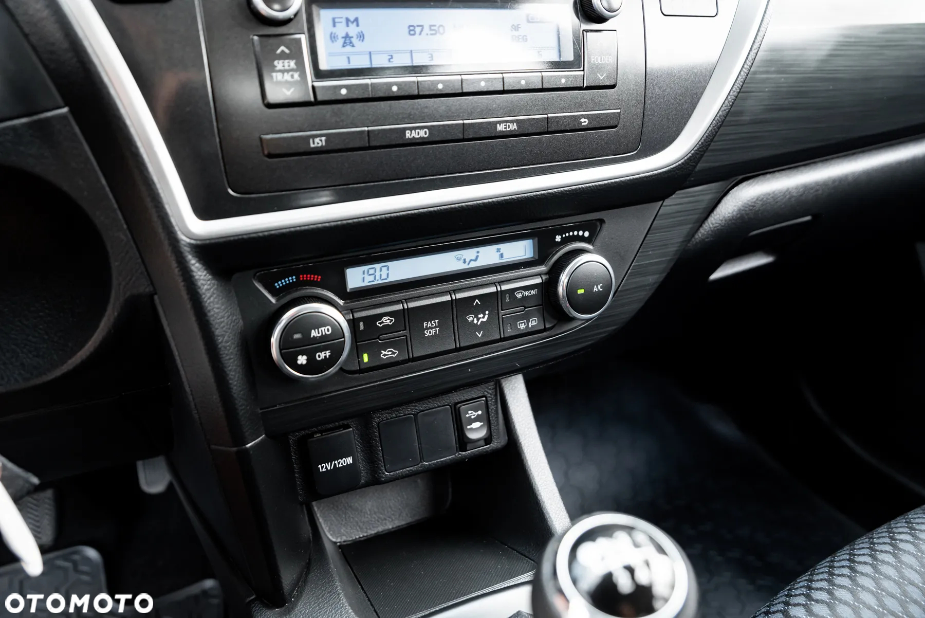 Toyota Auris 1.33 Dual-VVT-i Comfort - 30