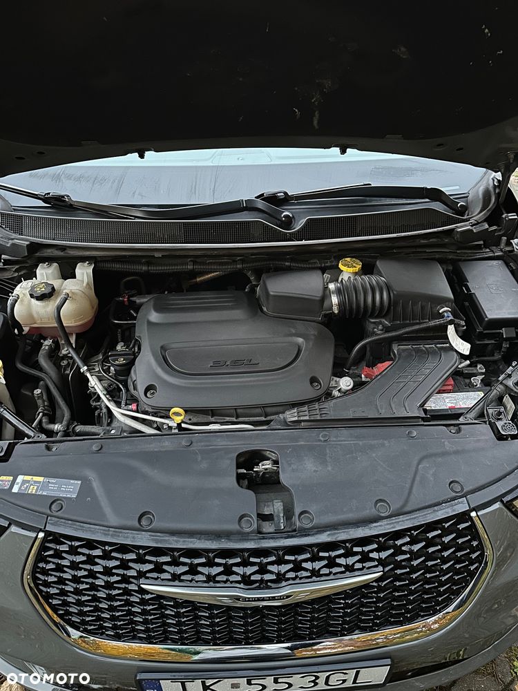 Chrysler Pacifica - 19