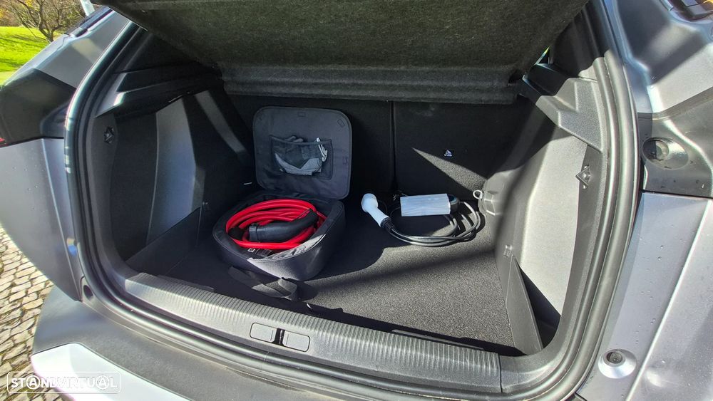 Peugeot e-2008 Active - 12