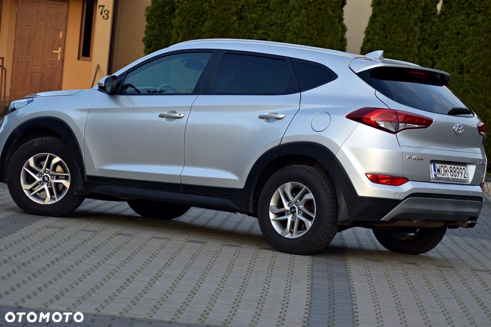 Hyundai Tucson 2.0 CRDi 4WD Automatik Style - 28