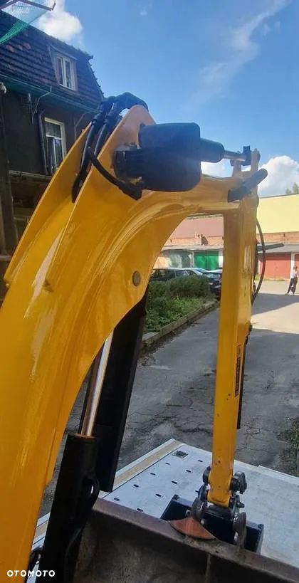 JCB 8018 - 12