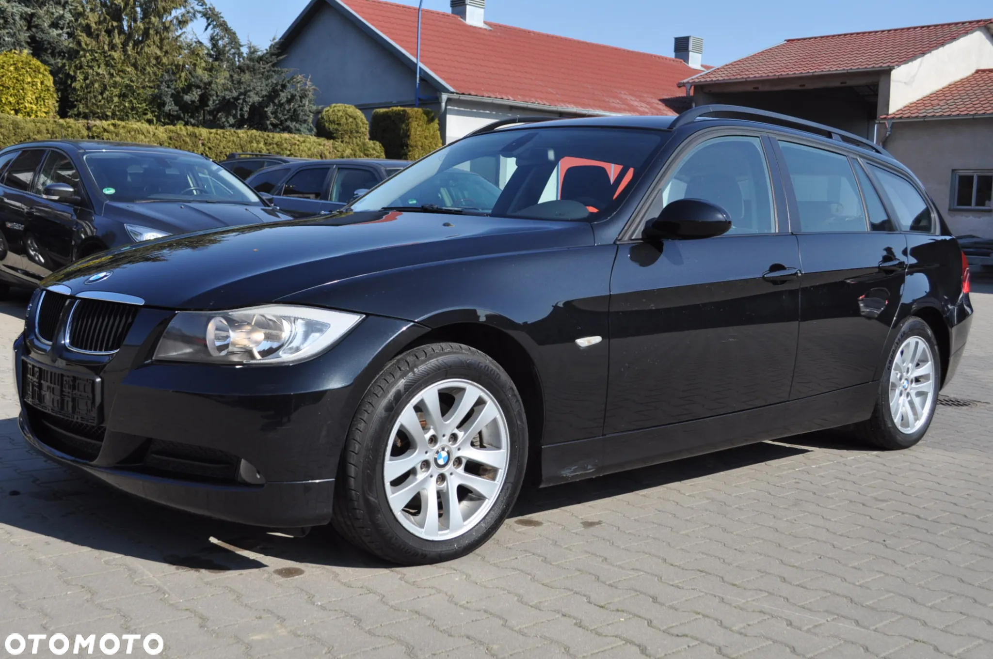 BMW Seria 3 318i Touring - 24