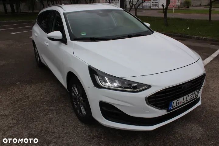 Ford Focus 1.0 EcoBoost Hybrid TITANIUM X - 9
